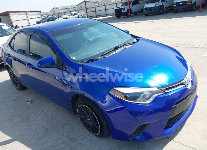 2016 Toyota Corolla LE (VIN 5YFBURHE6GP408052) main photo