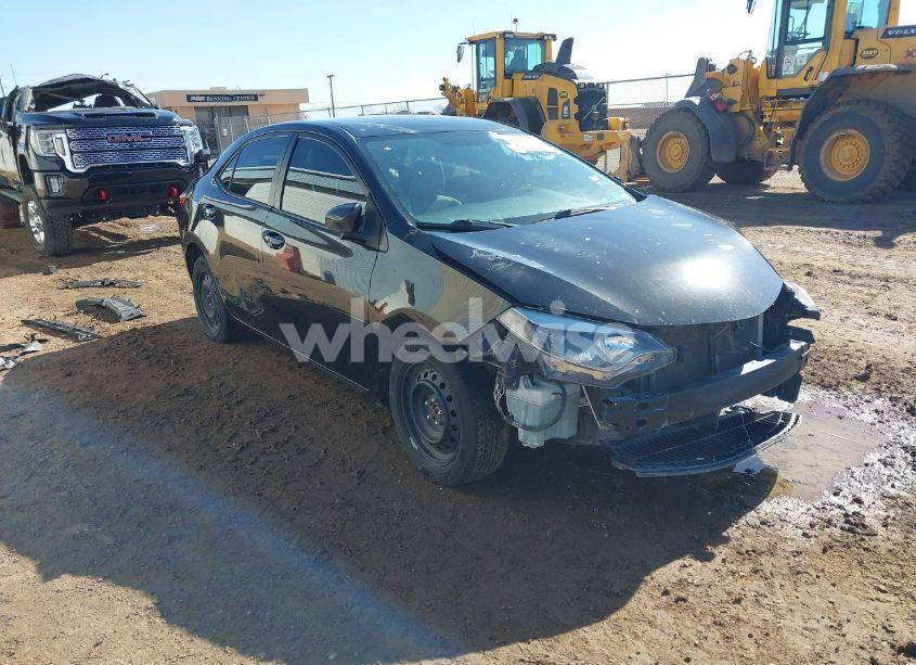 2016 Toyota Corolla LE (VIN 5YFBURHE6GP410433) main photo