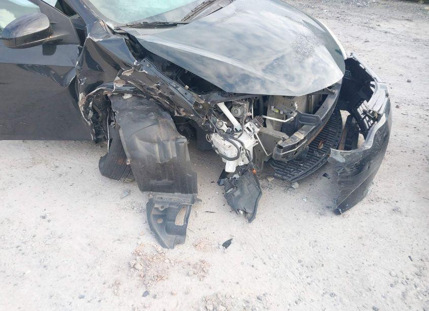 Photo 6 of 2016 Toyota Corolla LE (VIN 5YFBURHE6GP415311)