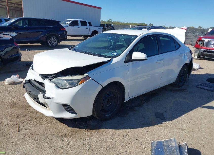 Photo 2 of 2016 Toyota Corolla LE (VIN 5YFBURHE6GP426843)