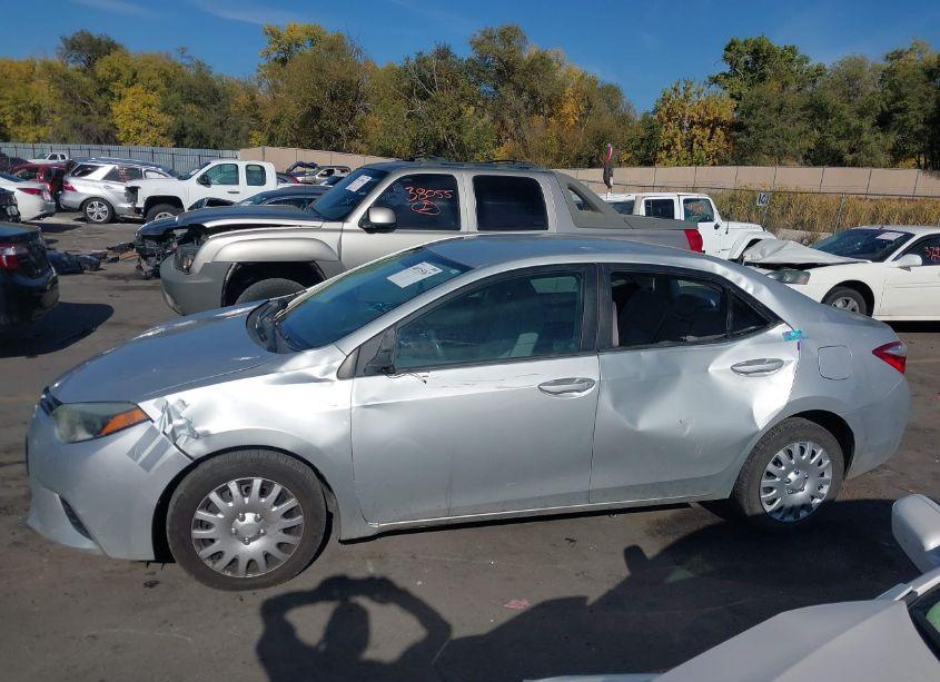 Photo 14 of 2016 Toyota Corolla LE (VIN 5YFBURHE6GP428902)