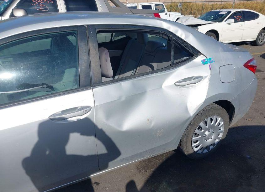 Photo 17 of 2016 Toyota Corolla LE (VIN 5YFBURHE6GP428902)