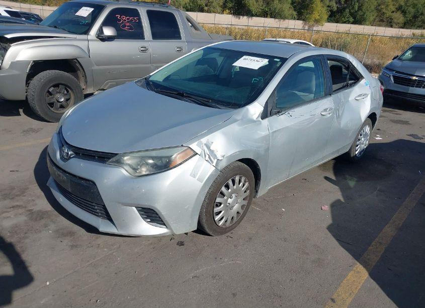 Photo 2 of 2016 Toyota Corolla LE (VIN 5YFBURHE6GP428902)