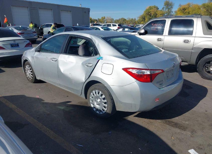 Photo 3 of 2016 Toyota Corolla LE (VIN 5YFBURHE6GP428902)