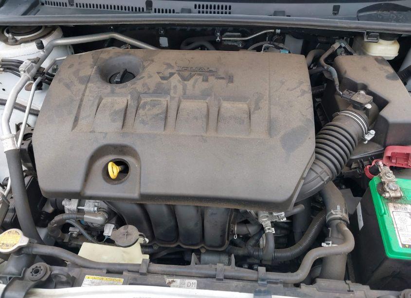 Photo 10 of 2016 Toyota Corolla LE (VIN 5YFBURHE6GP439804)