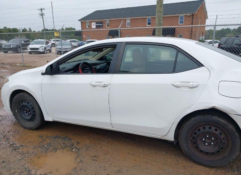 Photo 14 of 2016 Toyota Corolla LE (VIN 5YFBURHE6GP439804)