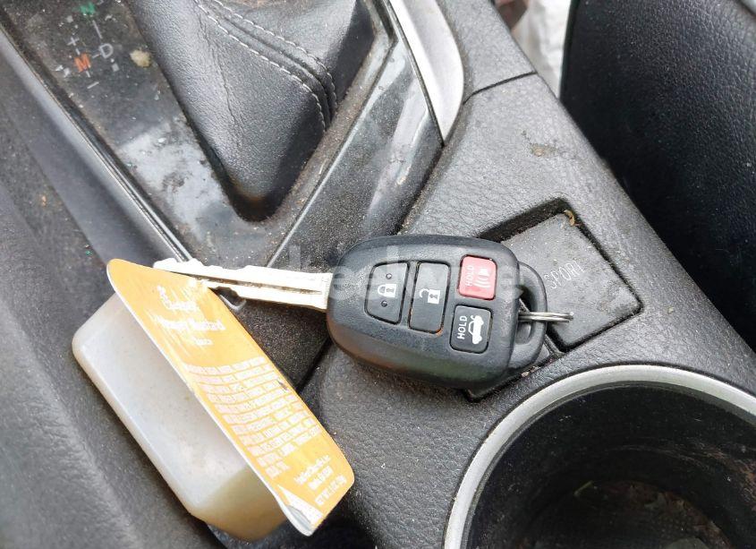 Photo 11 of 2016 Toyota Corolla S PLUS (VIN 5YFBURHE6GP477078)