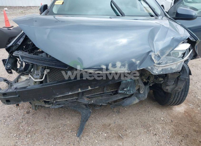 Photo 6 of 2016 Toyota Corolla LE (VIN 5YFBURHE6GP478571)