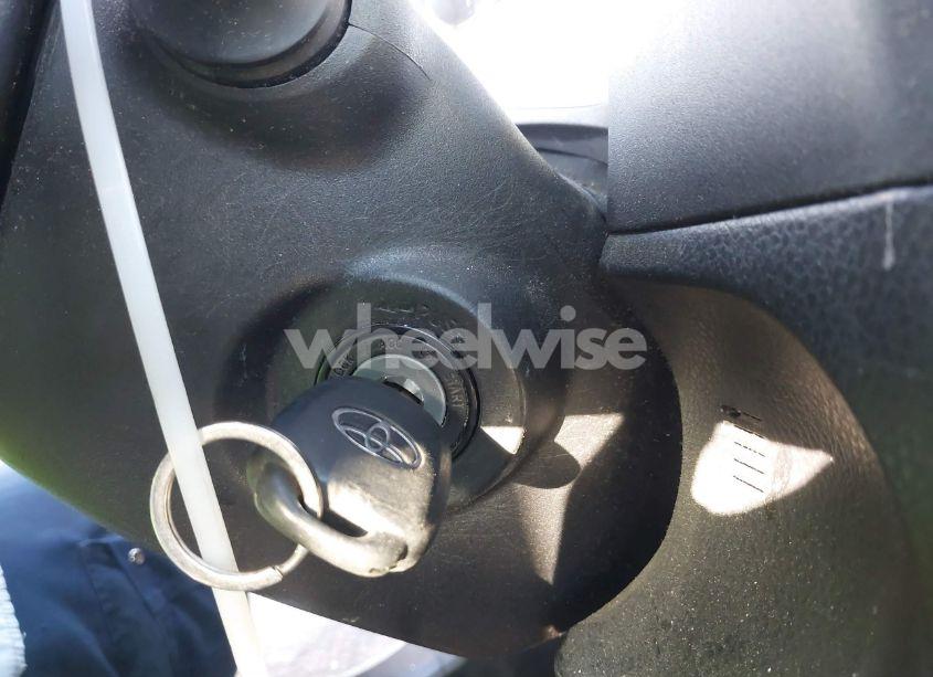 Photo 11 of 2016 Toyota Corolla LE (VIN 5YFBURHE6GP497928)