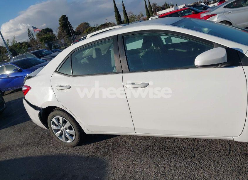 Photo 13 of 2016 Toyota Corolla LE (VIN 5YFBURHE6GP497928)