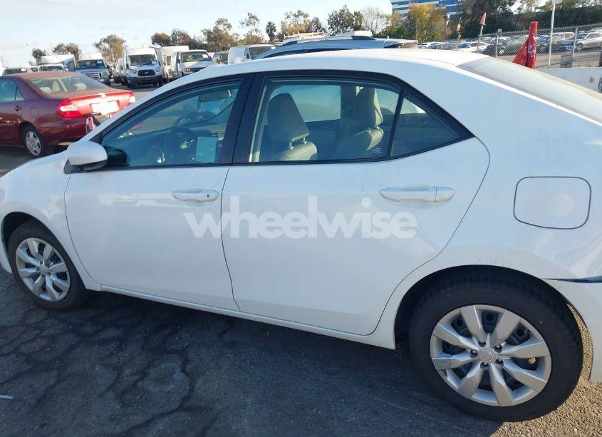 Photo 14 of 2016 Toyota Corolla LE (VIN 5YFBURHE6GP497928)