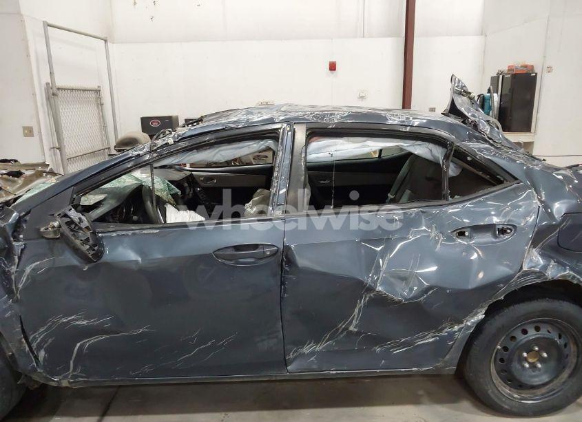 Photo 14 of 2016 Toyota Corolla LE (VIN 5YFBURHE6GP541202)