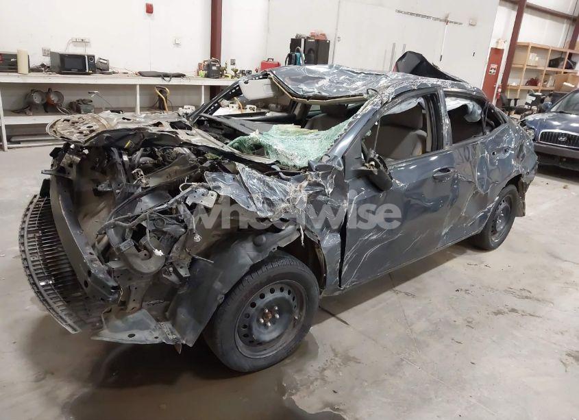 Photo 2 of 2016 Toyota Corolla LE (VIN 5YFBURHE6GP541202)