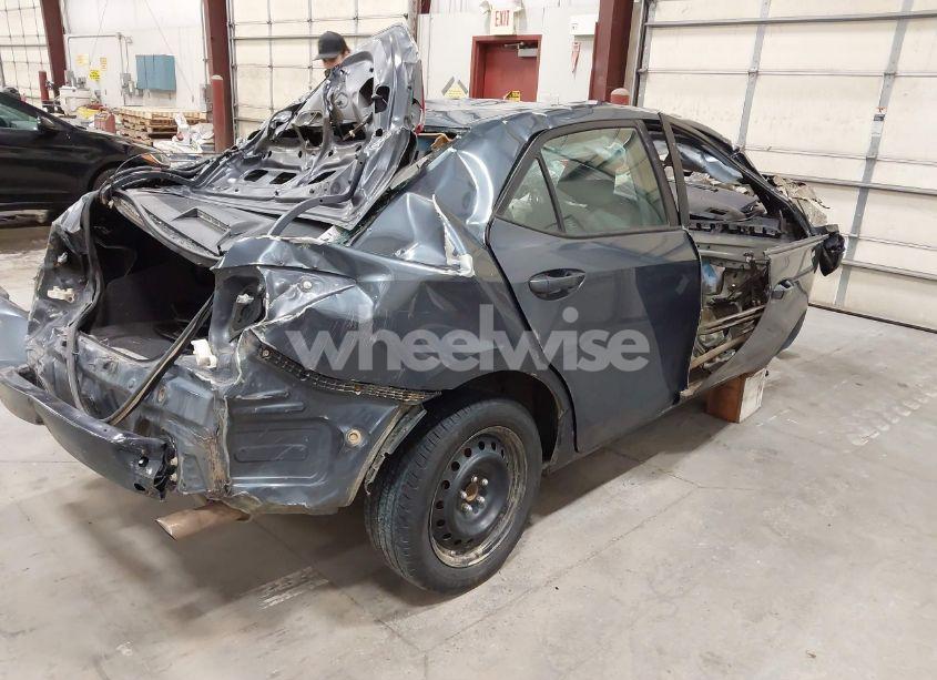 Photo 4 of 2016 Toyota Corolla LE (VIN 5YFBURHE6GP541202)