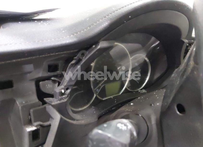 Photo 7 of 2016 Toyota Corolla LE (VIN 5YFBURHE6GP541202)