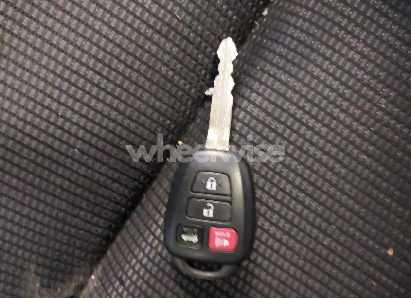 Photo 11 of 2016 Toyota Corolla S PLUS (VIN 5YFBURHE6GP549025)