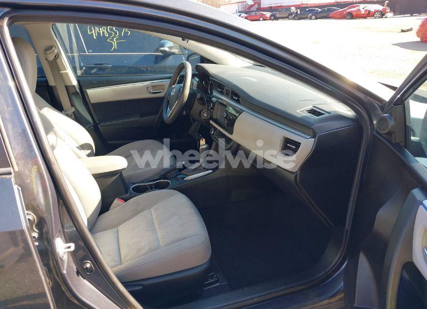 Photo 5 of 2016 Toyota Corolla LE (VIN 5YFBURHE6GP555844)