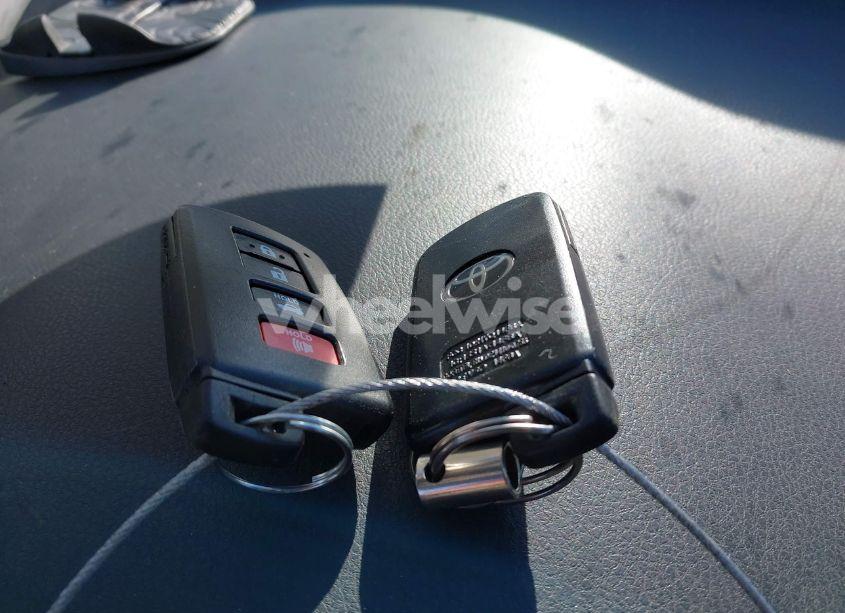 Photo 11 of 2016 Toyota Corolla S PREMIUM (VIN 5YFBURHE6GP563474)