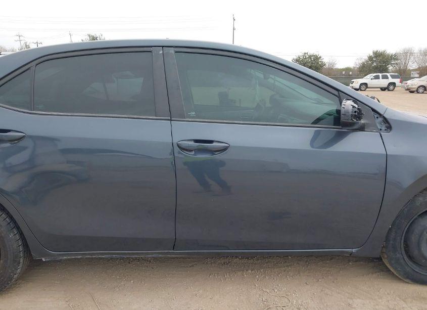 Photo 12 of 2016 Toyota Corolla LE (VIN 5YFBURHE6GP566441)