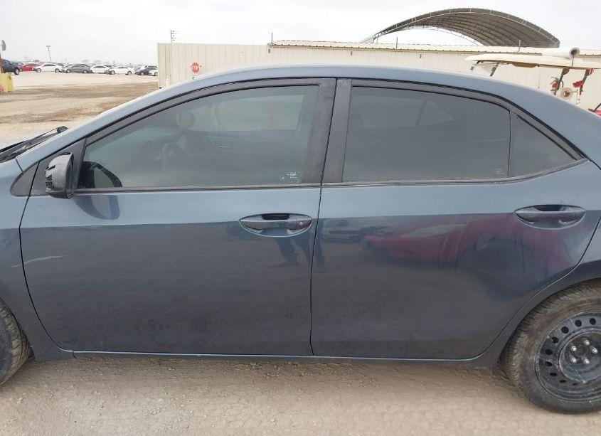 Photo 13 of 2016 Toyota Corolla LE (VIN 5YFBURHE6GP566441)