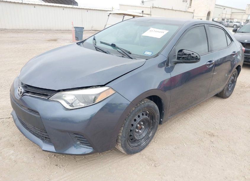Photo 2 of 2016 Toyota Corolla LE (VIN 5YFBURHE6GP566441)