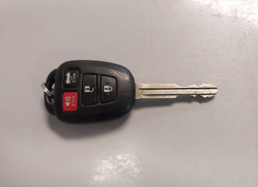 Photo 11 of 2016 Toyota Corolla LE (VIN 5YFBURHE6GP567539)