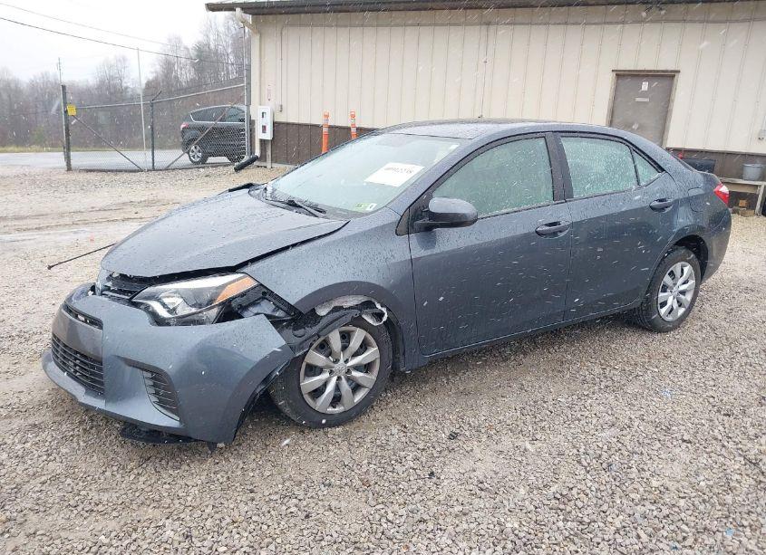 Photo 2 of 2016 Toyota Corolla LE (VIN 5YFBURHE6GP567539)