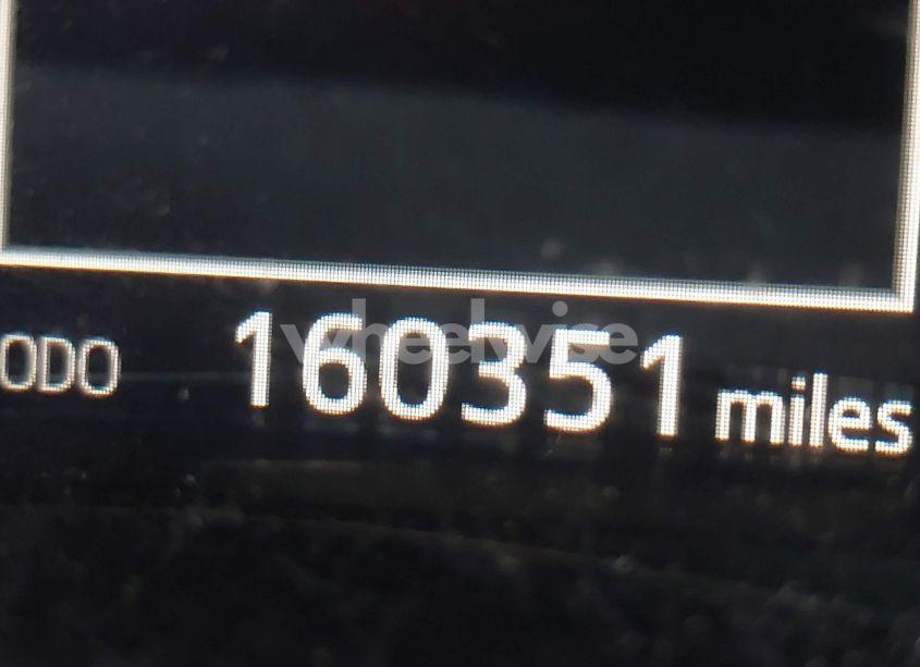 Photo 15 of 2017 Toyota Corolla SE (VIN 5YFBURHE6HP600685)