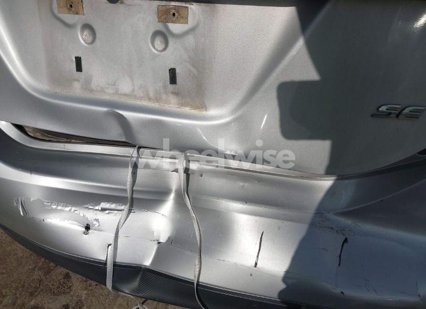 Photo 6 of 2017 Toyota Corolla SE (VIN 5YFBURHE6HP600685)