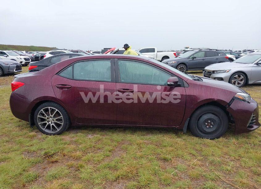 Photo 14 of 2017 Toyota Corolla SE SPECIAL EDITION (VIN 5YFBURHE6HP613095)