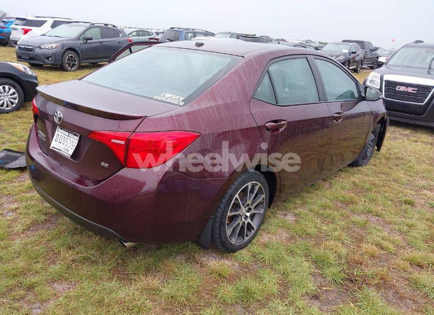 Photo 4 of 2017 Toyota Corolla SE SPECIAL EDITION (VIN 5YFBURHE6HP613095)