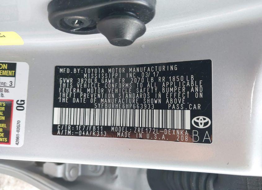 Photo 9 of 2017 Toyota Corolla LE (VIN 5YFBURHE6HP663933)