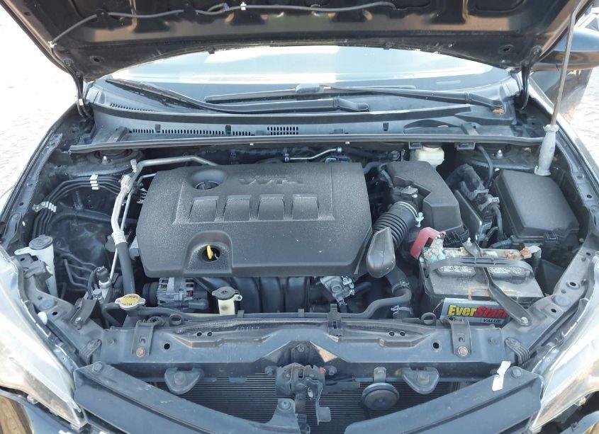 Photo 10 of 2017 Toyota Corolla L/LE/SE/SE SPECIAL EDITION/XLE/XSE (VIN 5YFBURHE6HP665522)