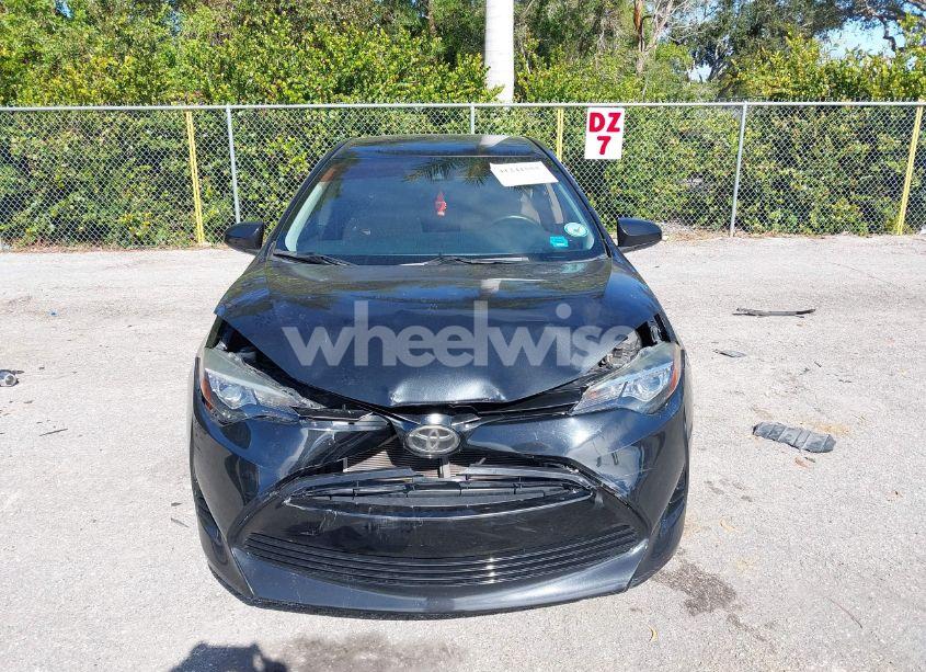 Photo 12 of 2017 Toyota Corolla LE (VIN 5YFBURHE6HP670476)