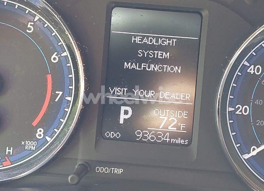 Photo 15 of 2017 Toyota Corolla LE (VIN 5YFBURHE6HP670476)