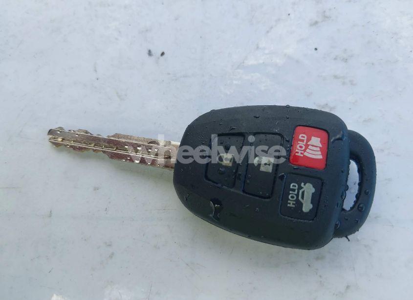 Photo 11 of 2017 Toyota Corolla SE (VIN 5YFBURHE6HP671997)