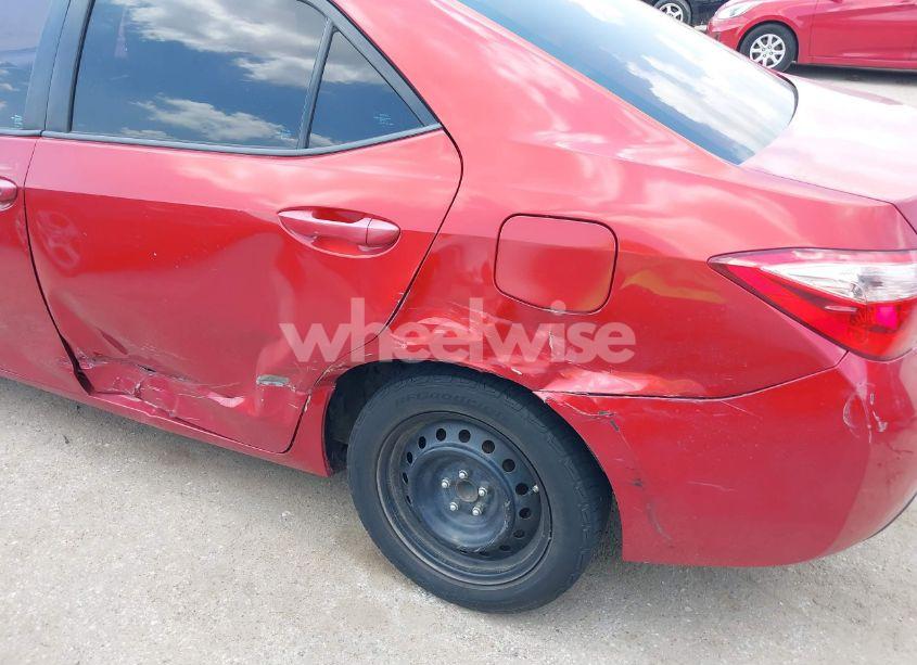 Photo 6 of 2017 Toyota Corolla LE (VIN 5YFBURHE6HP681106)