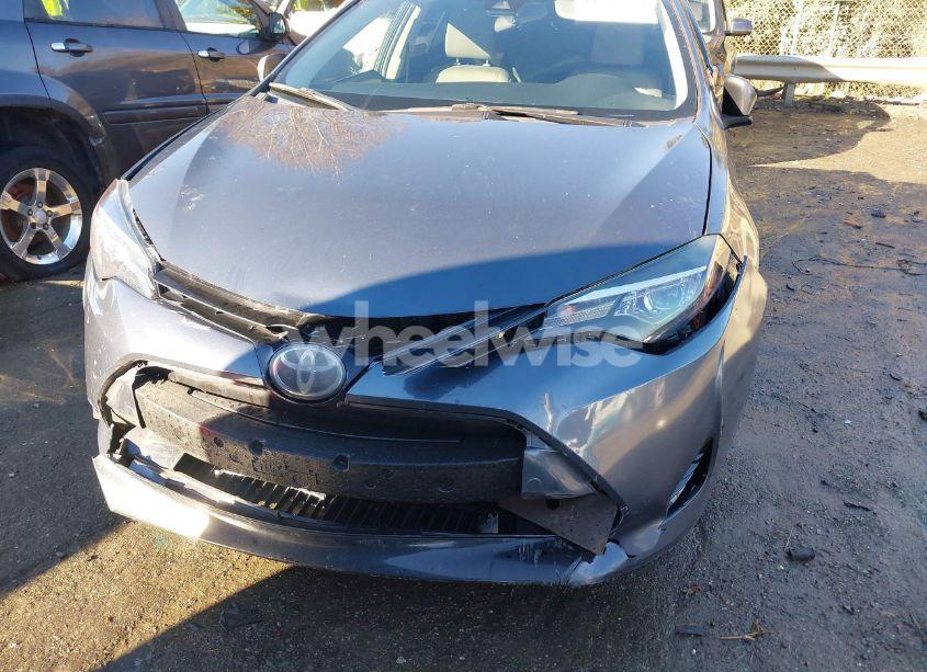 Photo 18 of 2017 Toyota Corolla LE (VIN 5YFBURHE6HP700415)