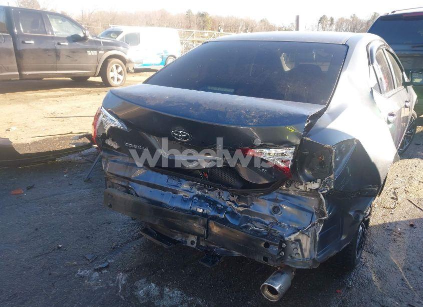 Photo 6 of 2017 Toyota Corolla LE (VIN 5YFBURHE6HP700415)