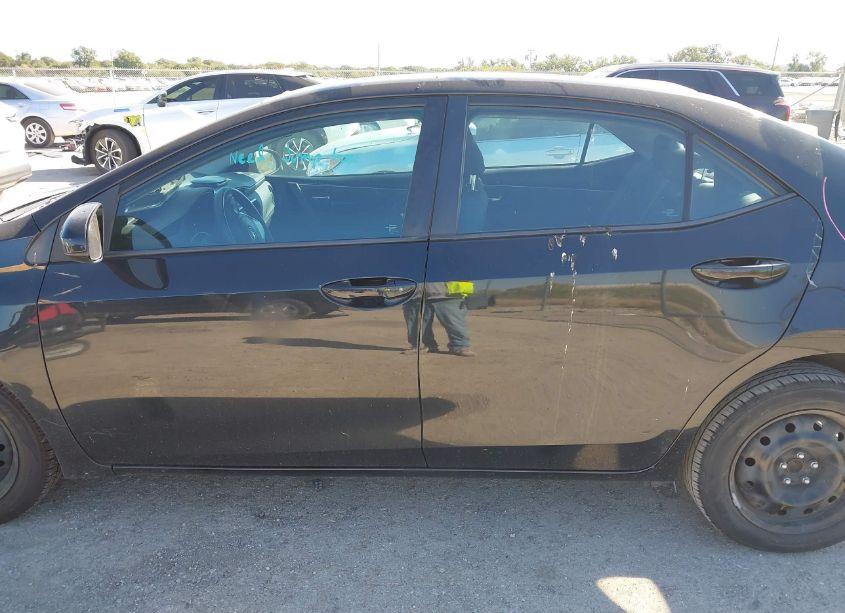 Photo 14 of 2017 Toyota Corolla LE (VIN 5YFBURHE6HP705386)