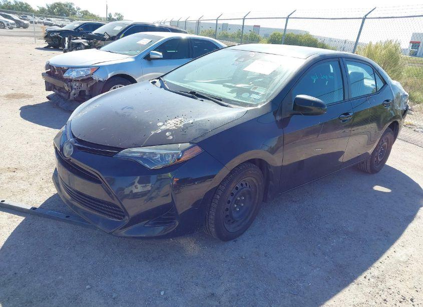 Photo 2 of 2017 Toyota Corolla LE (VIN 5YFBURHE6HP705386)