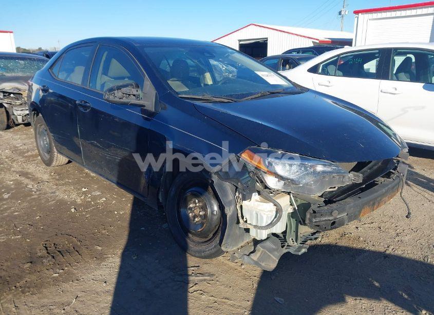 2017 Toyota Corolla LE (VIN 5YFBURHE6HP731406) main photo