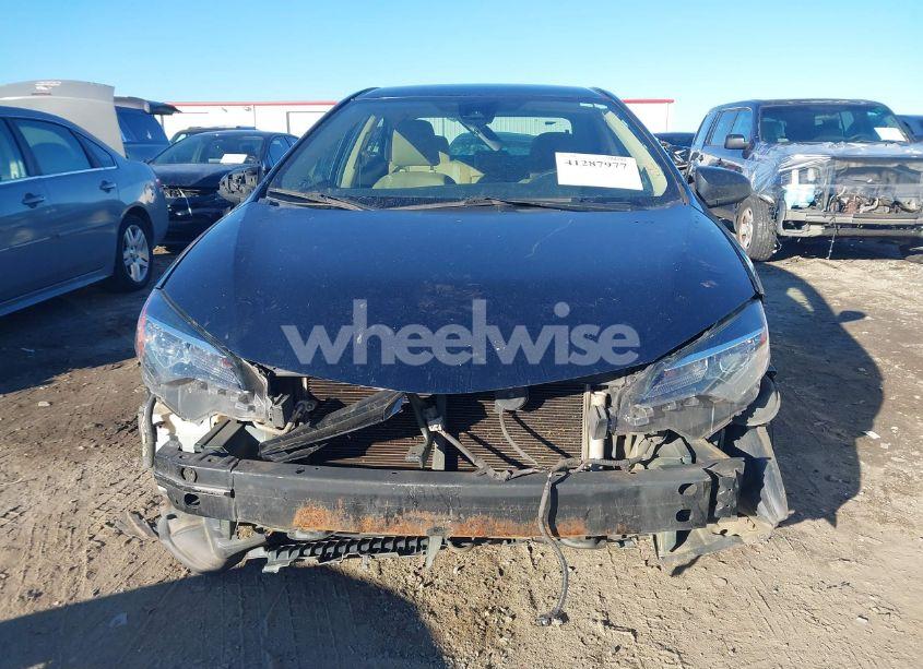 Photo 13 of 2017 Toyota Corolla LE (VIN 5YFBURHE6HP731406)