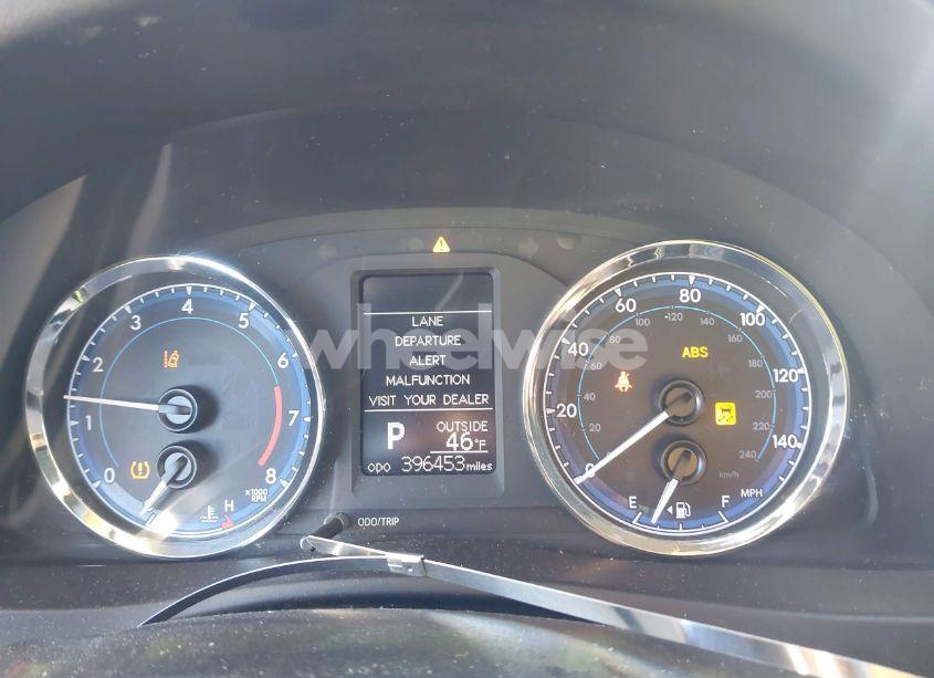 Photo 7 of 2017 Toyota Corolla LE (VIN 5YFBURHE6HP731406)