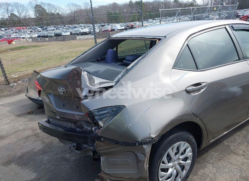 Photo 18 of 2017 Toyota Corolla LE (VIN 5YFBURHE6HP734029)