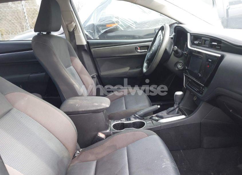 Photo 5 of 2017 Toyota Corolla LE (VIN 5YFBURHE6HP734029)