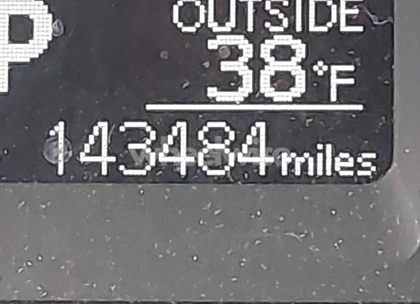 Photo 15 of 2017 Toyota Corolla LE (VIN 5YFBURHE6HP735844)