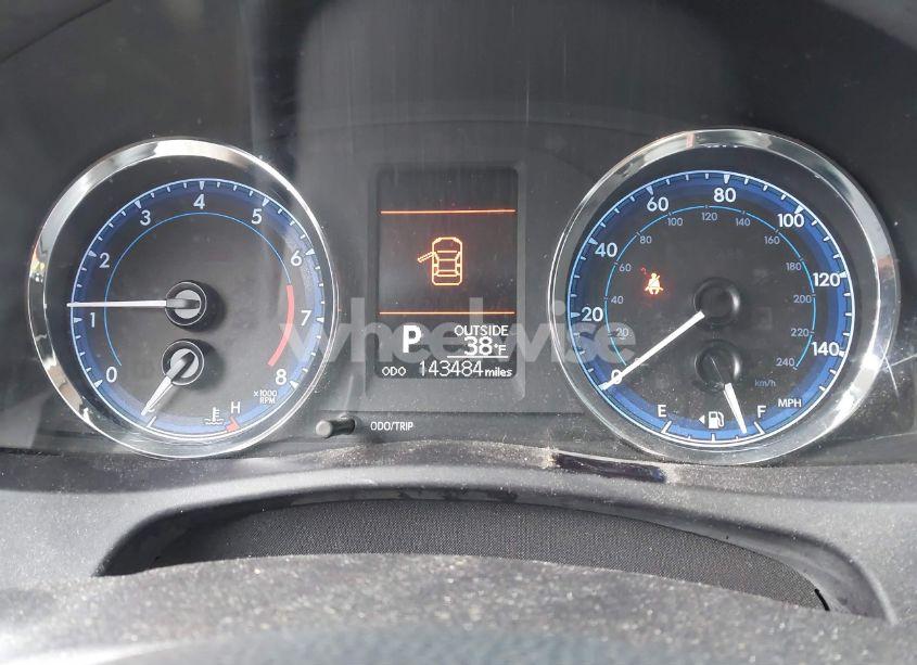 Photo 7 of 2017 Toyota Corolla LE (VIN 5YFBURHE6HP735844)