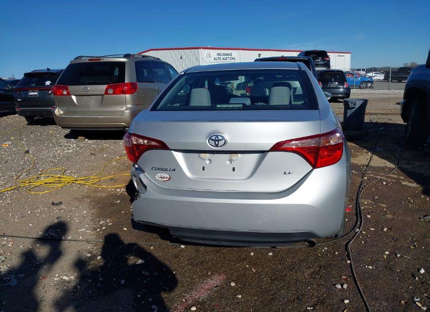 Photo 17 of 2018 Toyota Corolla LE (VIN 5YFBURHE6JP740340)