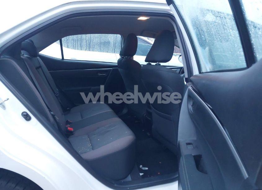 Photo 8 of 2018 Toyota Corolla LE (VIN 5YFBURHE6JP741732)